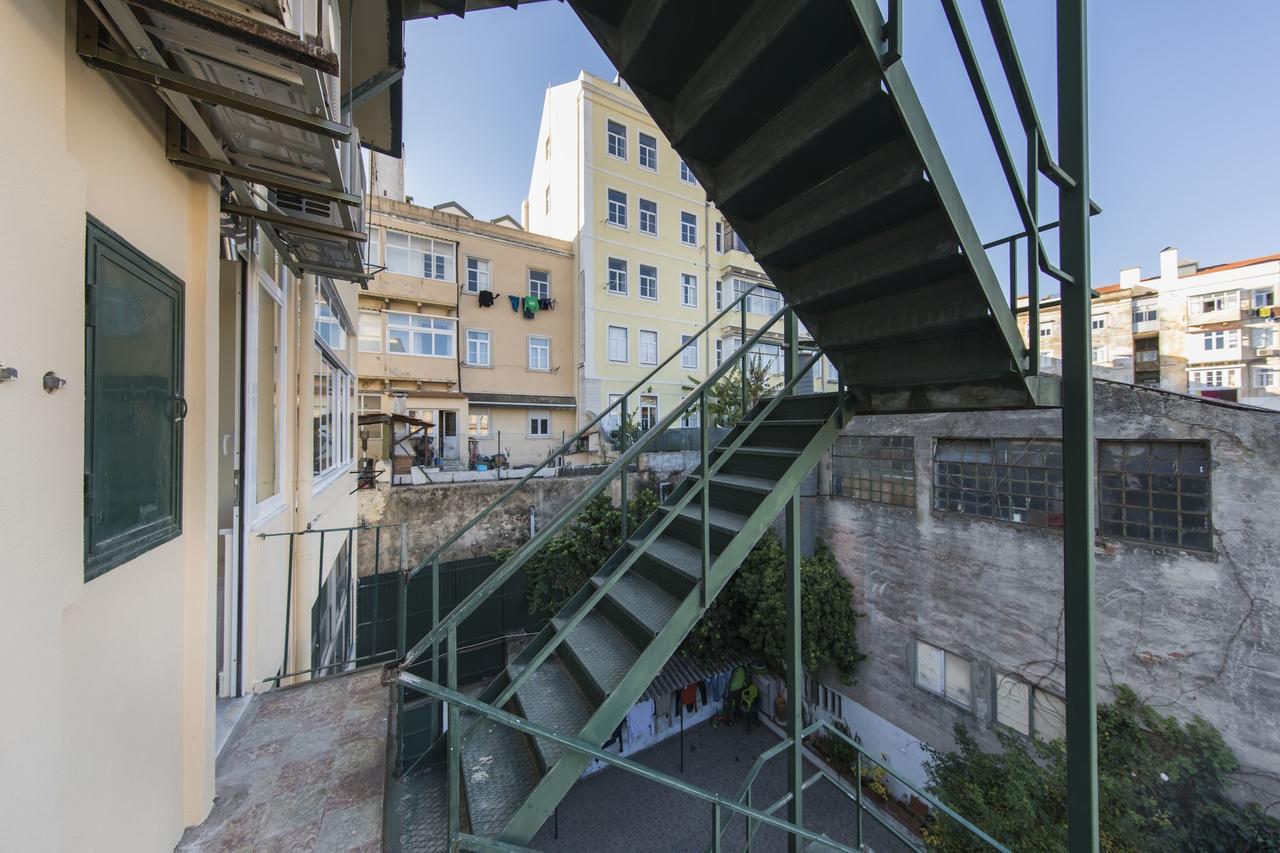Spacious 4bdr River View Apartment Lissabon