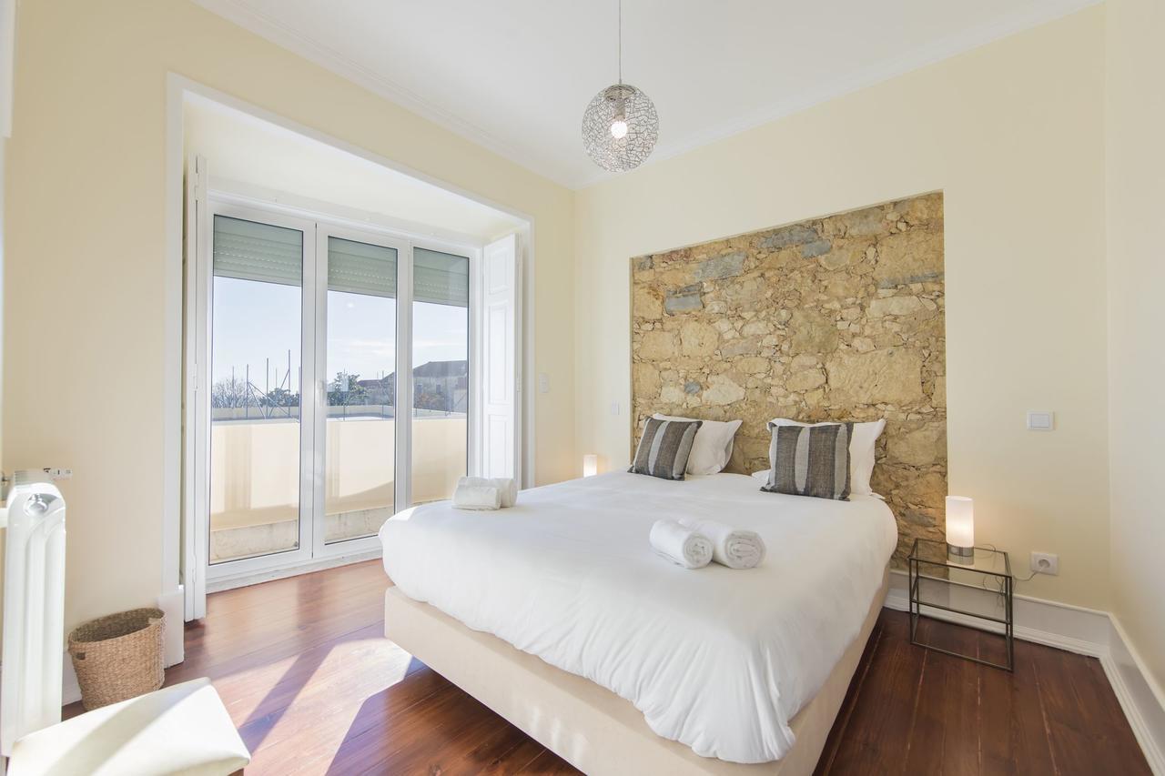 Spacious 4bdr River View Apartment Lissabon