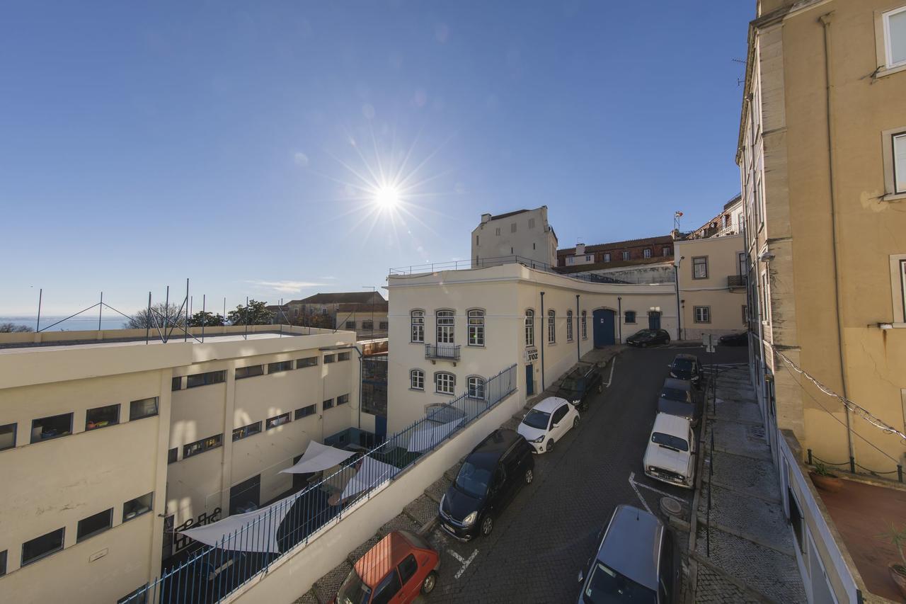 Spacious 4bdr River View Lejlighed *